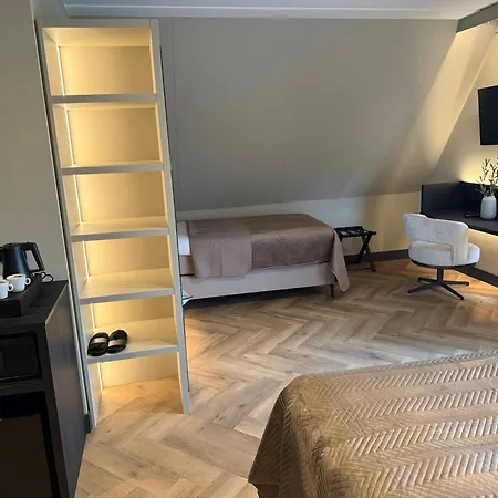 Het Uilenbos Hotel 3*