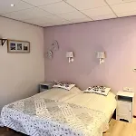 Het Uilenbos Де-Коог