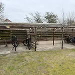 Отель Het Uilenbos 3*