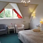 Het Uilenbos 3* Де-Коог