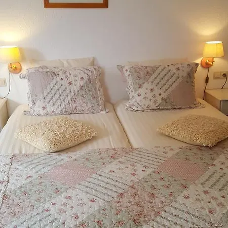 Het Uilenbos 3*